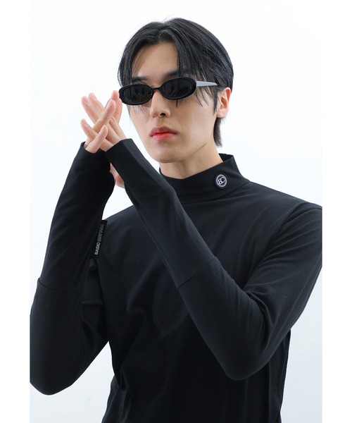 BASIC COTTON（ベーシックコットン）の「『BASIC COTTON/ベーシックコットン』アームウォーマーポーラ ロングスリーブカットソー（Tシャツ/カットソー・レディース・ホワイト/ブラック/A・FREE）」の2枚目の写真