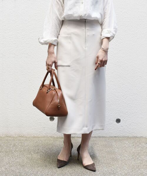 SHIPS（シップス）の「〈手洗い可能〉フロントジップストレッチタイトスカート◇（スカート・レディース・ダークグレー/ナチュラル/ライトグリーン・40/38/36）」の9枚目の写真