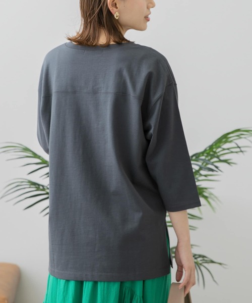 URBAN RESEARCH Sonny Label（アーバンリサーチサニーレーベル）の「コーデュラフットボールロンTシャツ（Tシャツ/カットソー・レディース・チャコールグレー/オフホワイト/ライトベージュ・FREE）」の2枚目の写真