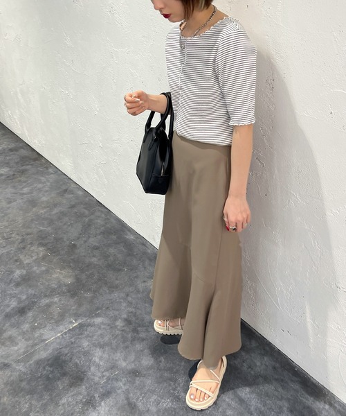 apres jour mignon(アプレジュールミニョン)の「マーメイドスカート【SETUP着用可能】【ZOZOTOWN限定アイテム】(スカート・レディース・ピンク系その他2/グレイッシュベージュ/ブラック/ブルー・MEDIUM/SMALL/X-LARGE)」の17枚目の写真