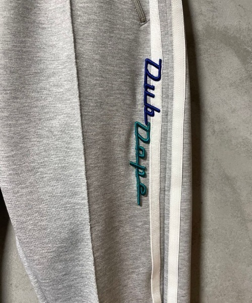 FranCisT_MOR.K.S.(フランシストモークス)の「FranCisT_MOR.K.S./フランシストモークス/DubDope 3D Emb. 2WAY PANT/ライン刺繍パンツ(スウェットパンツ・メンズ・ブラック/グレー・2/4/3)」の3枚目の写真