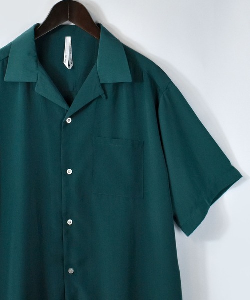 おしゃれスタ(オシャレスタ)の「ゆったりシルエットポリエステル無地オープンカラー半袖シャツ(IR)(シャツ/ブラウス・メンズ・サックスブルー/グリーン/グレイッシュベージュ/ホワイト/ブラック/モカ・L/M/XL)」の5枚目の写真