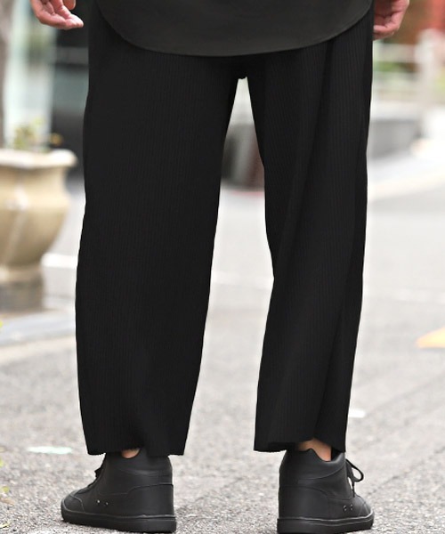 LUXSTYLE(ラグスタイル)の「クレーププリーツワイドイージーパンツ(その他パンツ・メンズ・ブラック/グレー/ブルーグレー・M/L)」の4枚目の写真