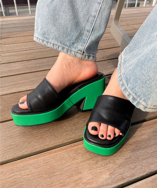 WHO'S WHO gallery（フーズフーギャラリー）の「チャンキーカラーサンダル（サンダル・レディース・サックスブルー/オレンジ/グリーン・MEDIUM/LARGE）」の4枚目の写真