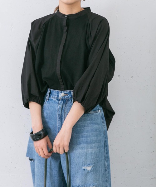 KBF(ケイビーエフ)の「スイッチングオーバーシャツ(シャツ/ブラウス・レディース・ベージュ/オフホワイト/ブラック・ONE)」の12枚目の写真