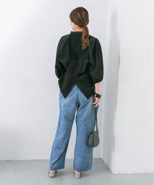 KBF(ケイビーエフ)の「スイッチングオーバーシャツ(シャツ/ブラウス・レディース・ベージュ/オフホワイト/ブラック・ONE)」の17枚目の写真