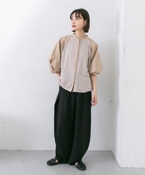 KBF(ケイビーエフ)の「スイッチングオーバーシャツ(シャツ/ブラウス・レディース・ベージュ/オフホワイト/ブラック・ONE)」の22枚目の写真