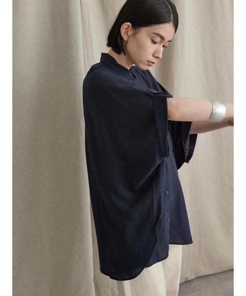 AMERICAN HOLIC（アメリカンホリック）の「リネンブレンドロールアップシャツチュニック（シャツ/ブラウス・レディース・ネイビー/オフホワイト/キャメル・L/M）」の6枚目の写真