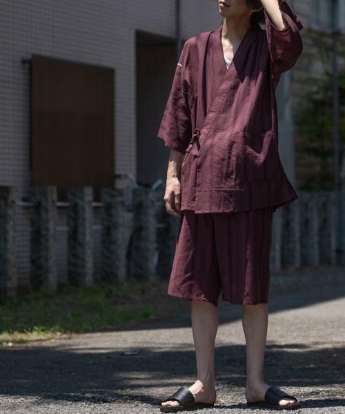 JOHN'S CLOSET(ジョンズクローゼット)の「【31】しじら織り甚平 2点セット/浴衣/お祭り/花火大会(浴衣・メンズ・ホワイト/ブラック/ネイビー/レッド/グレー/チャコールグレー/ブラック系その他・MEDIUM/LARGE/X-LARGE)」の7枚目の写真
