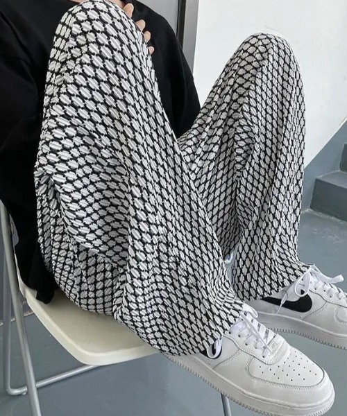 Mimma/Mimaa(ミマ)の「【Mimma/Mimaa】総柄イージーリゾートパンツ(スラックス・メンズ・ホワイト/ブラック/イエロー・FREE)」の9枚目の写真