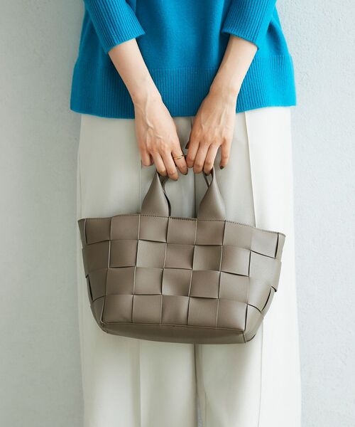 le.coeur blanc（ルクールブラン）の「メッシュ2WAYトート（トートバッグ・レディース・ブラック/グレイッシュベージュ・FREE）」の5枚目の写真