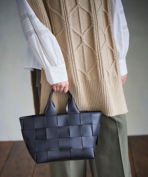 le.coeur blanc（ルクールブラン）の「メッシュ2WAYトート（トートバッグ・レディース・ブラック/グレイッシュベージュ・FREE）」の14枚目の写真