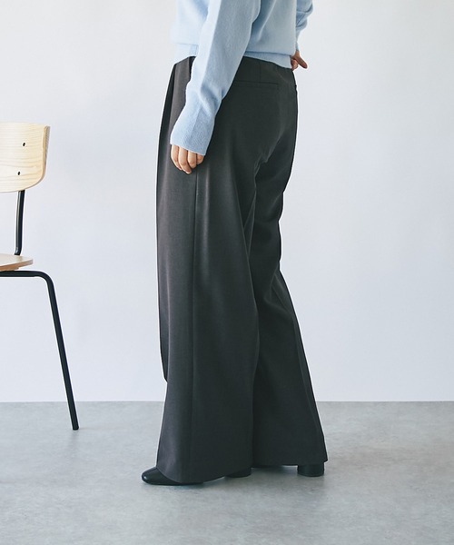 RIVE DROITE（リヴドロワ）の「スタイルアップ効果抜群！/梳毛ライクハイウエストワイドパンツ（その他パンツ・レディース・ダークブラウン/ベージュ・36/38）」の22枚目の写真