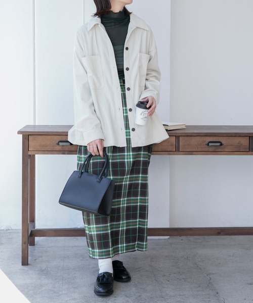 BONLECILL(ボンルシール)の「コーデュロイシャツジャケット(シャツ/ブラウス・レディース・アイボリー/パープル/ブラック/グリーン・FREE)」の6枚目の写真