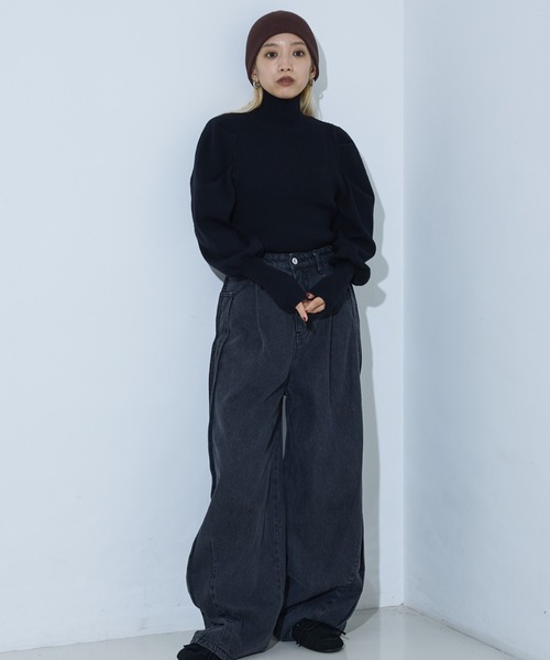 NOMINE(ノミネ)の「ボリュームスリーブタートルニット(ニット/セーター・レディース・ブラック/ピンク/ブルー/キャメル/チャコールグレー/ベージュ/オレンジ/ライム・フリー)」の12枚目の写真