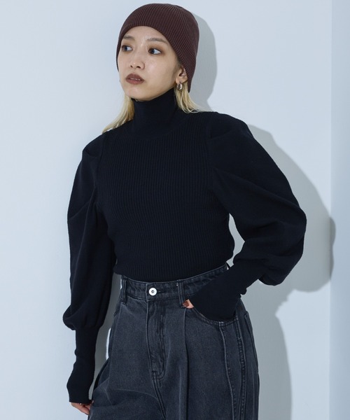 NOMINE（ノミネ）の「ボリュームスリーブタートルニット（ニット/セーター・レディース・ブラック/ピンク/ブルー/キャメル/チャコールグレー/ベージュ/オレンジ/ライム・フリー）」の15枚目の写真