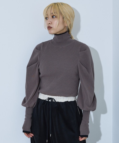 NOMINE（ノミネ）の「ボリュームスリーブタートルニット（ニット/セーター・レディース・ブラック/ピンク/ブルー/キャメル/チャコールグレー/ベージュ/オレンジ/ライム・フリー）」の20枚目の写真