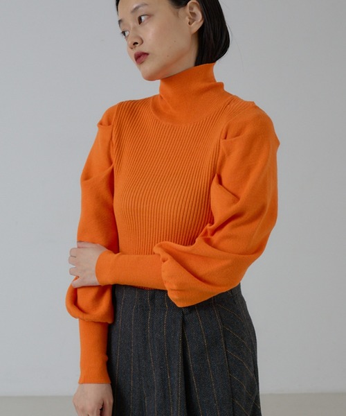 NOMINE(ノミネ)の「ボリュームスリーブタートルニット(ニット/セーター・レディース・ブラック/ピンク/ブルー/キャメル/チャコールグレー/ベージュ/オレンジ/ライム/ダークブラウン・フリー)」の21枚目の写真