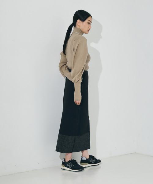 NOMINE（ノミネ）の「ボリュームスリーブタートルニット（ニット/セーター・レディース・ブラック/ピンク/ブルー/キャメル/チャコールグレー/ベージュ/オレンジ/ライム・フリー）」の12枚目の写真