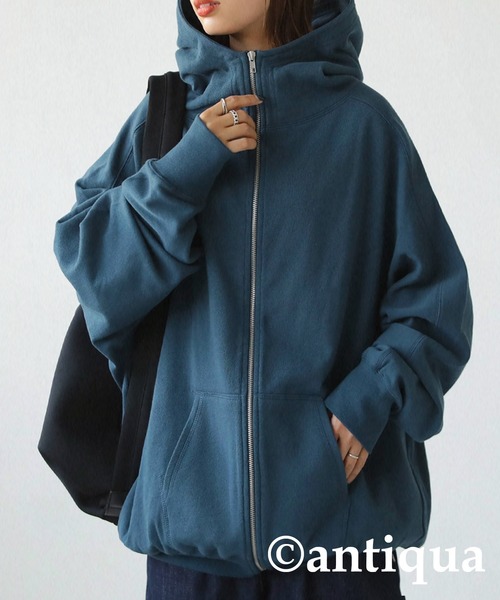 antiqua（アンティカ）の「綿100%ジップラグランショート丈パーカー（パーカー・レディース・ブラック/カーキ/杢グレー/ブルー系その他・FREE）」の4枚目の写真