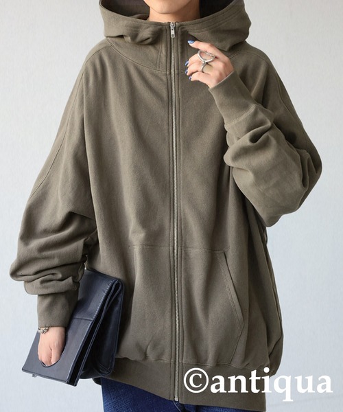 antiqua（アンティカ）の「綿100%ジップラグランショート丈パーカー（パーカー・レディース・ブラック/カーキ/杢グレー/ブルー系その他・FREE）」の3枚目の写真