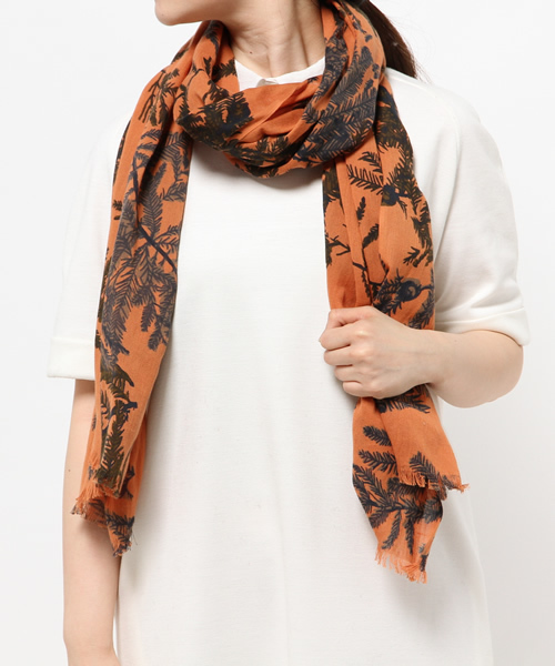 Denime(ドゥニーム)の「Forestストール(ストール/ショール・レディース・ホワイト/カーキ/オレンジ・FREE)」の4枚目の写真