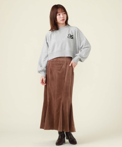 archives(アルシーヴ)の「刺繍ロゴクロップドスウェット(スウェット・レディース・グレー/オフホワイト/ブラック・MEDIUM)」の13枚目の写真