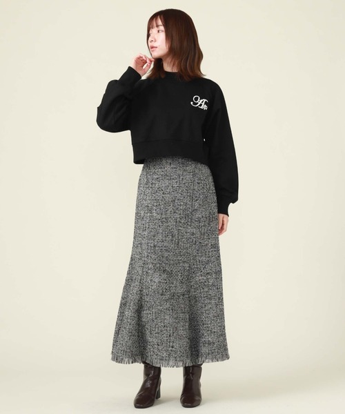 archives(アルシーヴ)の「刺繍ロゴクロップドスウェット(スウェット・レディース・グレー/オフホワイト/ブラック・MEDIUM)」の20枚目の写真