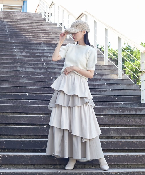 qumerry.(キュメリ)の「異素材ティアードスカート(スカート・レディース・カーキ/ブラック/グレー・SMALL/MEDIUM)」の6枚目の写真