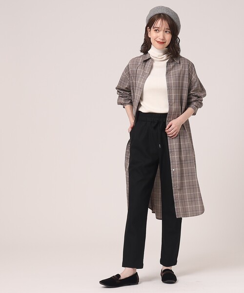 SHOO・LA・RUE（シューラルー）の「◆【美脚シルエット】起毛カルゼ イージー テーパードパンツ（その他パンツ・レディース・アイボリー/ブラック/ダークグリーン/ブラウン系/ダークオレンジ/ブルー・01/02/03/04/05/10）」の19枚目の写真