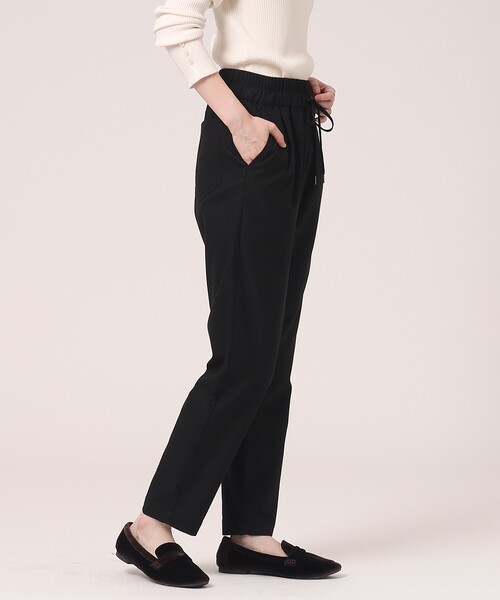 SHOO・LA・RUE（シューラルー）の「◆【美脚シルエット】起毛カルゼ イージー テーパードパンツ（その他パンツ・レディース・アイボリー/ブラック/ダークグリーン/ブラウン系/ダークオレンジ/ブルー・01/02/03/04/05/10）」の22枚目の写真