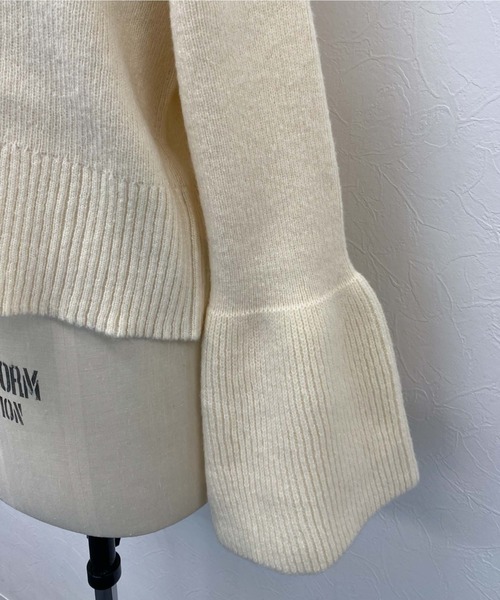 archives（アルシーヴ）の「【Limited item】BELL SLEEVE HIGH NECK KNIT（ニット/セーター・レディース・アイボリー/グレイッシュベージュ/グリーン/ピンク・MEDIUM）」の6枚目の写真