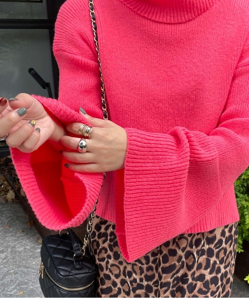 archives（アルシーヴ）の「【Limited item】BELL SLEEVE HIGH NECK KNIT（ニット/セーター・レディース・アイボリー/グレイッシュベージュ/グリーン/ピンク・MEDIUM）」の5枚目の写真