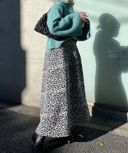 archives（アルシーヴ）の「【Limited item】BELL SLEEVE HIGH NECK KNIT（ニット/セーター・レディース・アイボリー/グレイッシュベージュ/グリーン/ピンク・MEDIUM）」の17枚目の写真