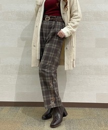 裾刺繍起毛ストレートパンツ