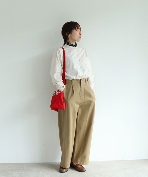 PAR ICI（パーリッシィ）の「無地/いろいろストライプ スタンドシャツ（シャツ/ブラウス・レディース・グレー/アイボリー/サックスブルー・FREE）」の9枚目の写真