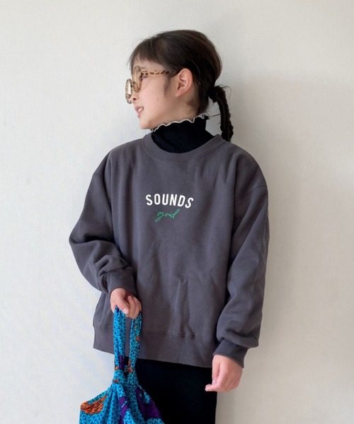 CIAOPANIC TYPY（チャオパニックティピー）の「【KIDS】【裏起毛】ワンポイント刺繍＆ロゴプリントスウェットプルオーバー（スウェット・キッズ・チャコールグレー/アイボリー/ブラウン/パープル・S/M/L/XL/XXL）」の2枚目の写真