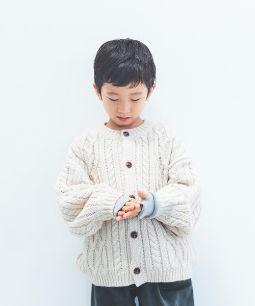 ooju（オージュ）の「【ooju】ケーブルニットカーディガン（ニット/セーター・キッズ・ベージュ/ピンク/アイボリー・1/2/3/4）」の6枚目の写真