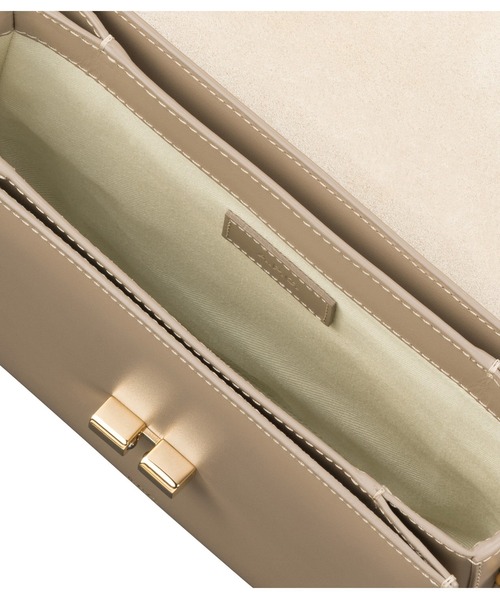A.P.C.(アーペーセー)の「SAC GRACE SMALL 23PE(ショルダーバッグ・レディース・ブラウン/ブラウン系その他・ONESIZE)」の10枚目の写真