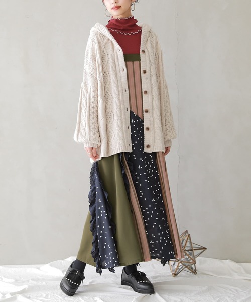 osharewalker（オシャレウォーカー）の「【廃盤】『異素材柄切替ジャンパースカート』（ジャンパースカート・レディース・ネイビー・1/2）」の12枚目の写真