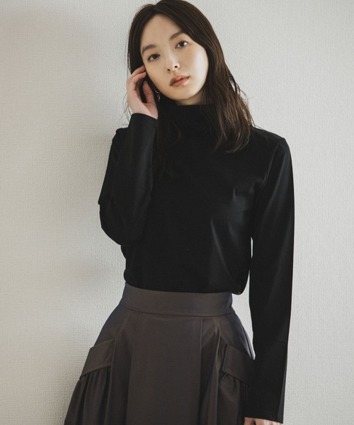 Andemiu(アンデミュウ)の「シルケットスタンドT187591(Tシャツ/カットソー・レディース・ブラック/オフホワイト/ベージュ・FREE)」の4枚目の写真