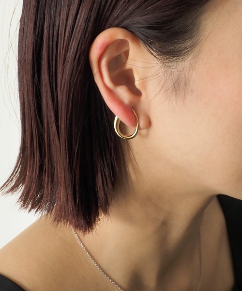 Riberry（リベリー）の「オーバルフープイヤリング（イヤリング・レディース・シルバー/ゴールド・FREE）」の3枚目の写真