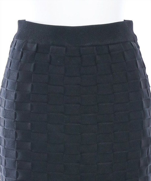 clear（クリア）の「エンボス編みニットタイトスカート≪2024AW≫（スカート・レディース・オレンジ/ブルー/ブラック/オフホワイト/グレイッシュベージュ/ブラウン・F）」の10枚目の写真