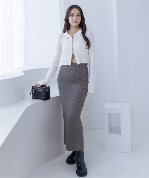 clear（クリア）の「エンボス編みニットタイトスカート≪2024AW