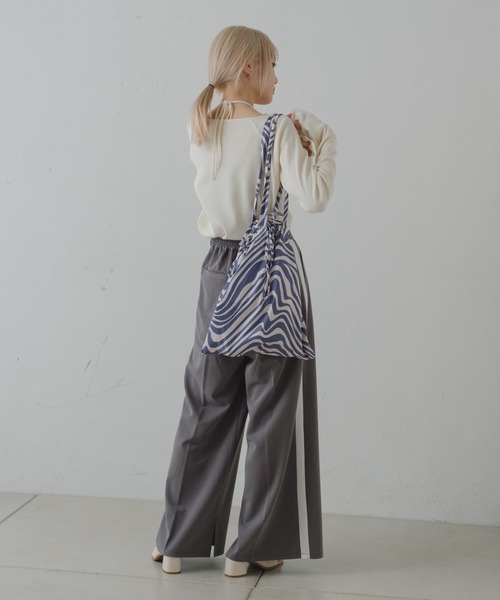 Kastane（カスタネ）の「【2サイズ展開】フロントタックスラックスパンツ（スラックス・レディース・アイボリー/イエロー/ブラック/グレー・0/1）」の17枚目の写真