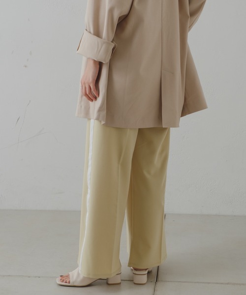 Kastane（カスタネ）の「【2サイズ展開】フロントタックスラックスパンツ（スラックス・レディース・アイボリー/イエロー/ブラック/グレー・0/1）」の7枚目の写真