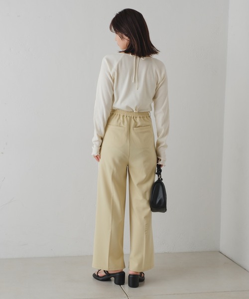 Kastane（カスタネ）の「【2サイズ展開】フロントタックスラックスパンツ（スラックス・レディース・アイボリー/イエロー/ブラック/グレー・0/1）」の12枚目の写真