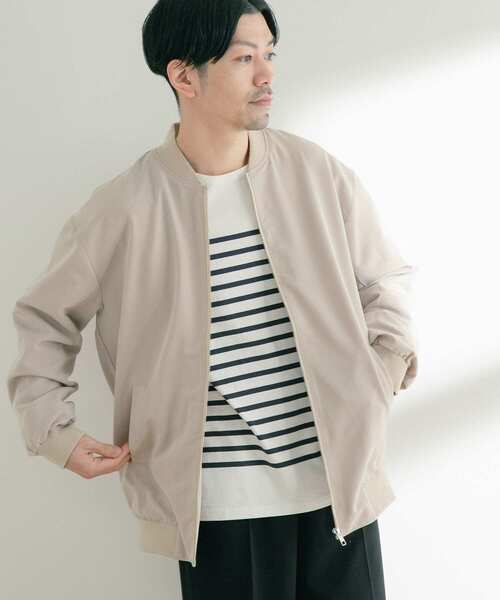 ITEMS URBANRESEARCH(アイテムズ アーバンリサーチ)の「TRストレッチ MA-1(MA-1・メンズ・カーキ/ベージュ/ブラック・MEDIUM/LARGE)」の1枚目の写真