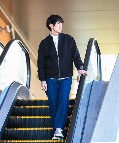 ITEMS URBANRESEARCH(アイテムズ アーバンリサーチ)の「TRストレッチ MA-1(MA-1・メンズ・カーキ/ベージュ/ブラック・MEDIUM/LARGE)」の5枚目の写真