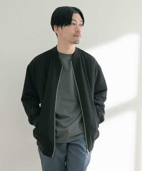 ITEMS URBANRESEARCH(アイテムズ アーバンリサーチ)の「TRストレッチ MA-1(MA-1・メンズ・カーキ/ベージュ/ブラック・MEDIUM/LARGE)」の6枚目の写真